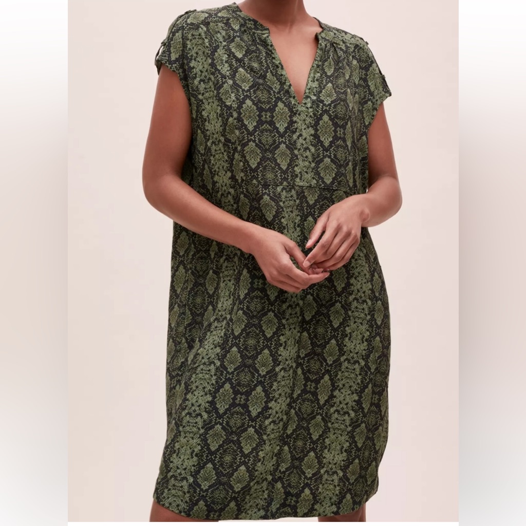 By Anthropology- Green Patterned Midi Xs Dress E104-8